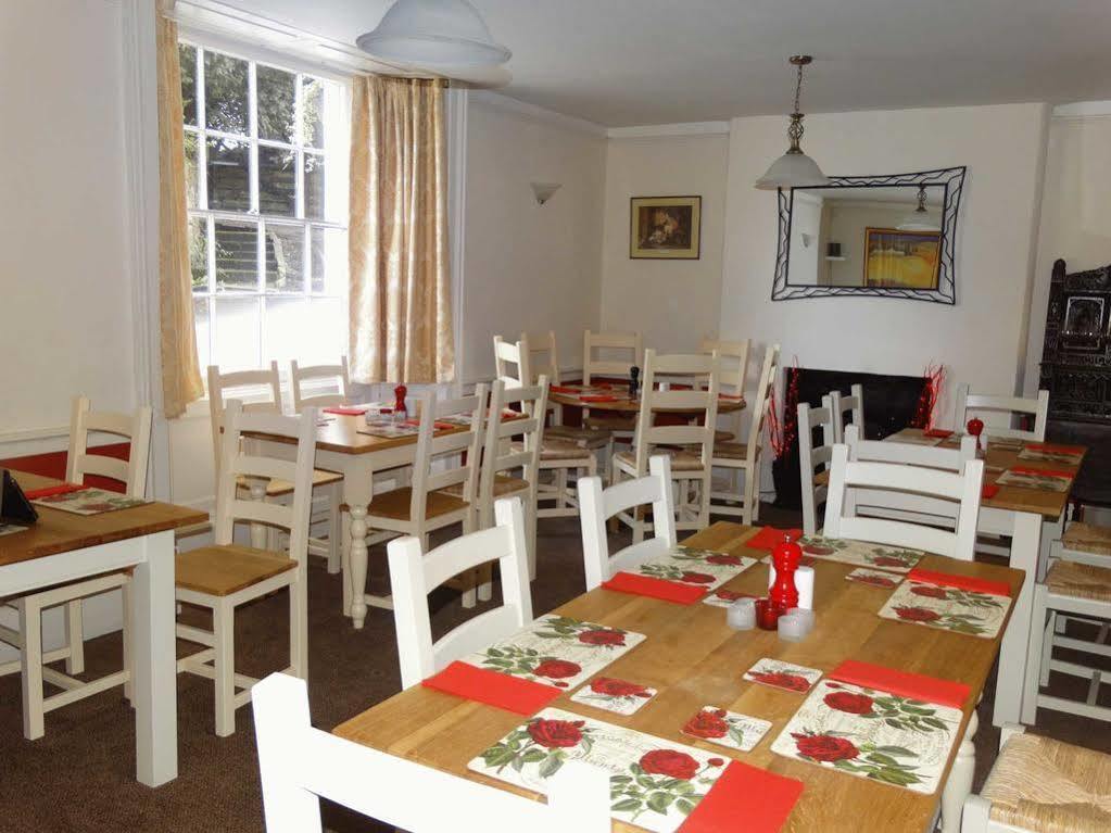 The Red Lion Hotel Oakford 외부 사진