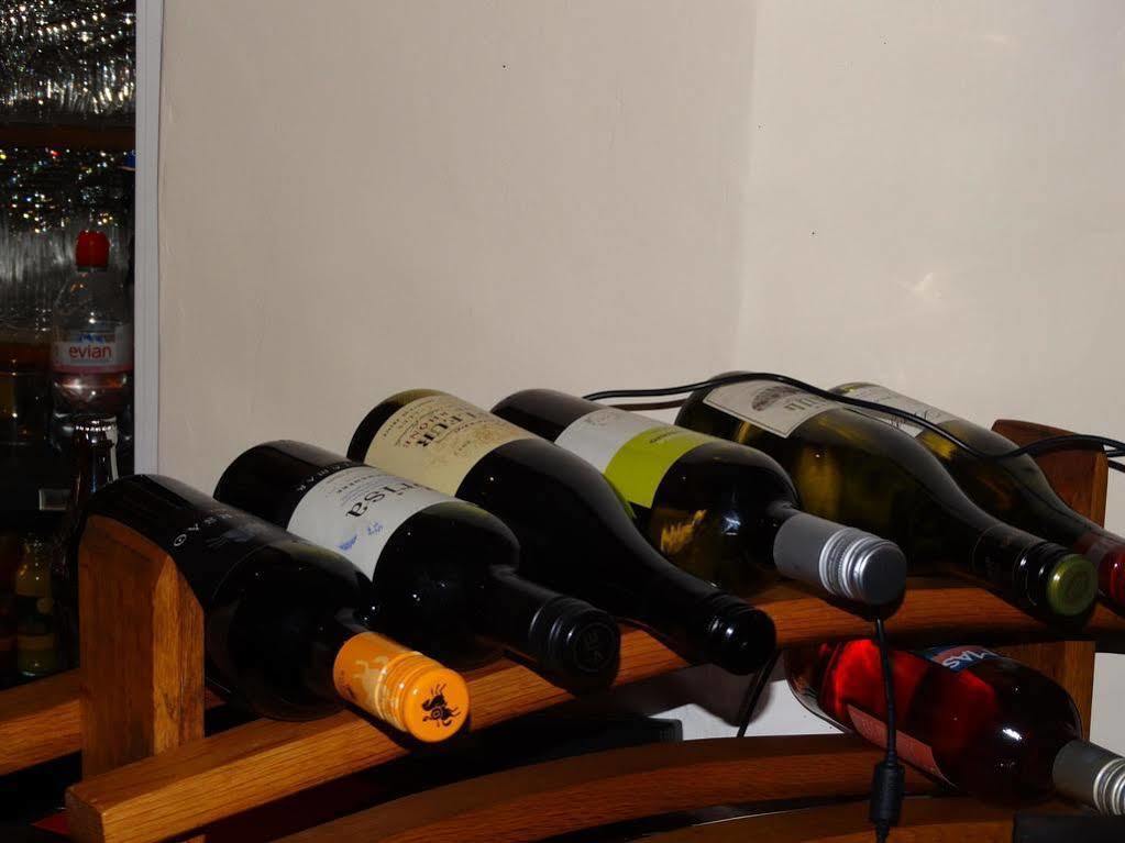 The Red Lion Hotel Oakford 외부 사진