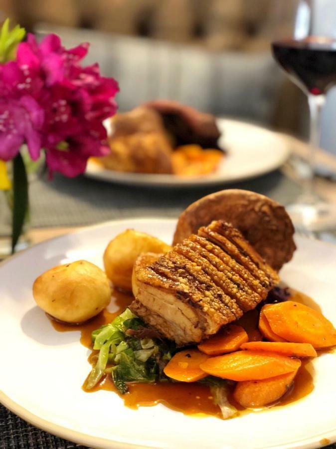 The Red Lion Hotel Oakford 외부 사진